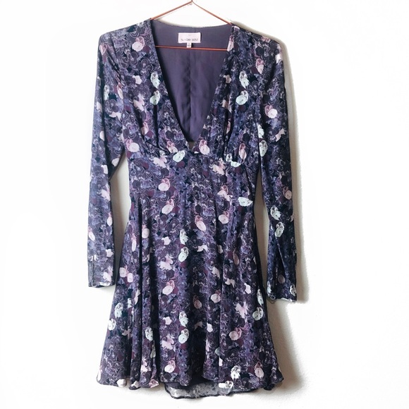 Aritzia Dresses & Skirts - EUC Aritzia Sunday Best Floral Fit & Flare Dress